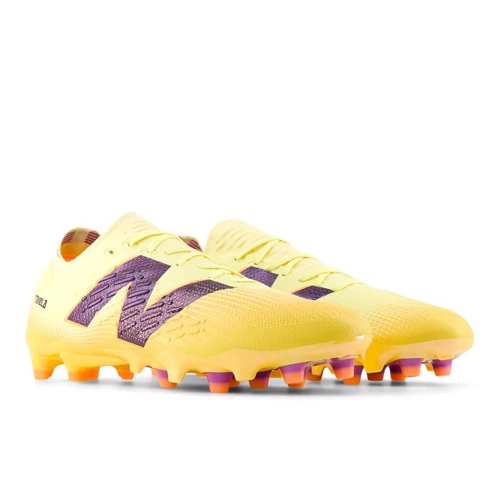 New Balance - Tekela Pro Low FG V4+ Energy Rush Pack